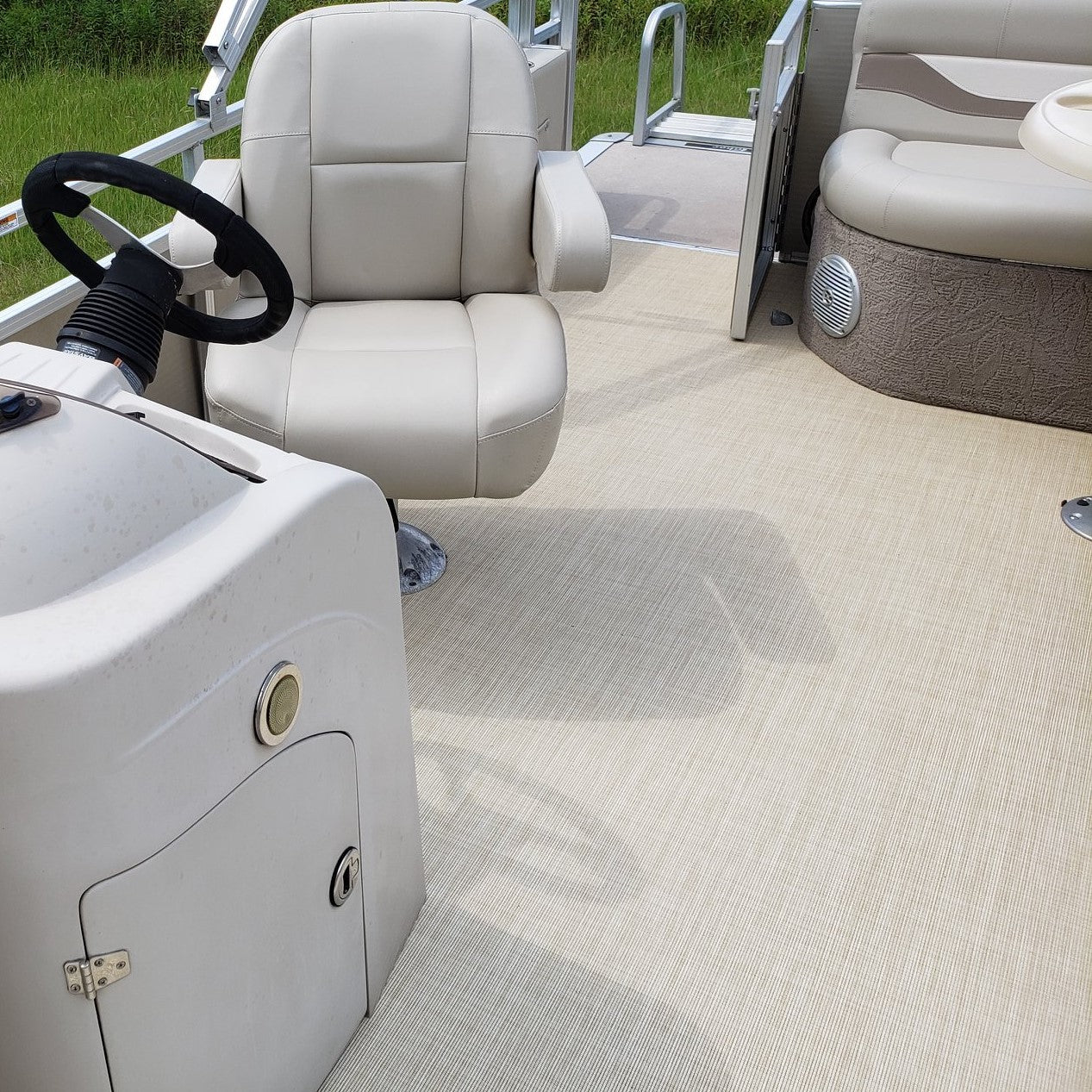 Como Sand Boat Scene - Marine Woven Vinyl Flooring